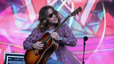 Billy Strings Net Worth